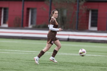 Bild 348 - wBJ FC St. Pauli - Walddoerfer SV : Ergebnis: 3:4